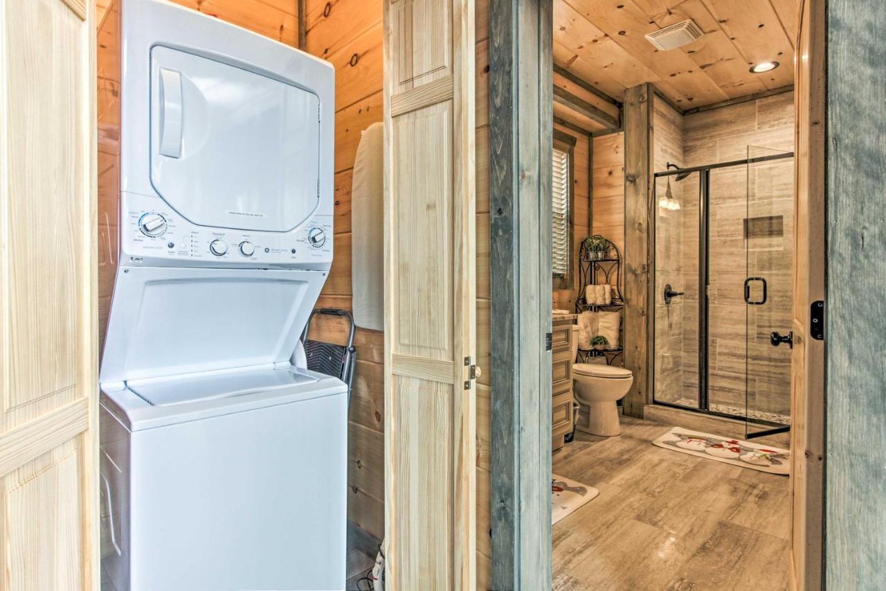 Villa Smoky Mountain Hideaway With Hot Tub, Deck And Views! Gatlinburg Exterior foto