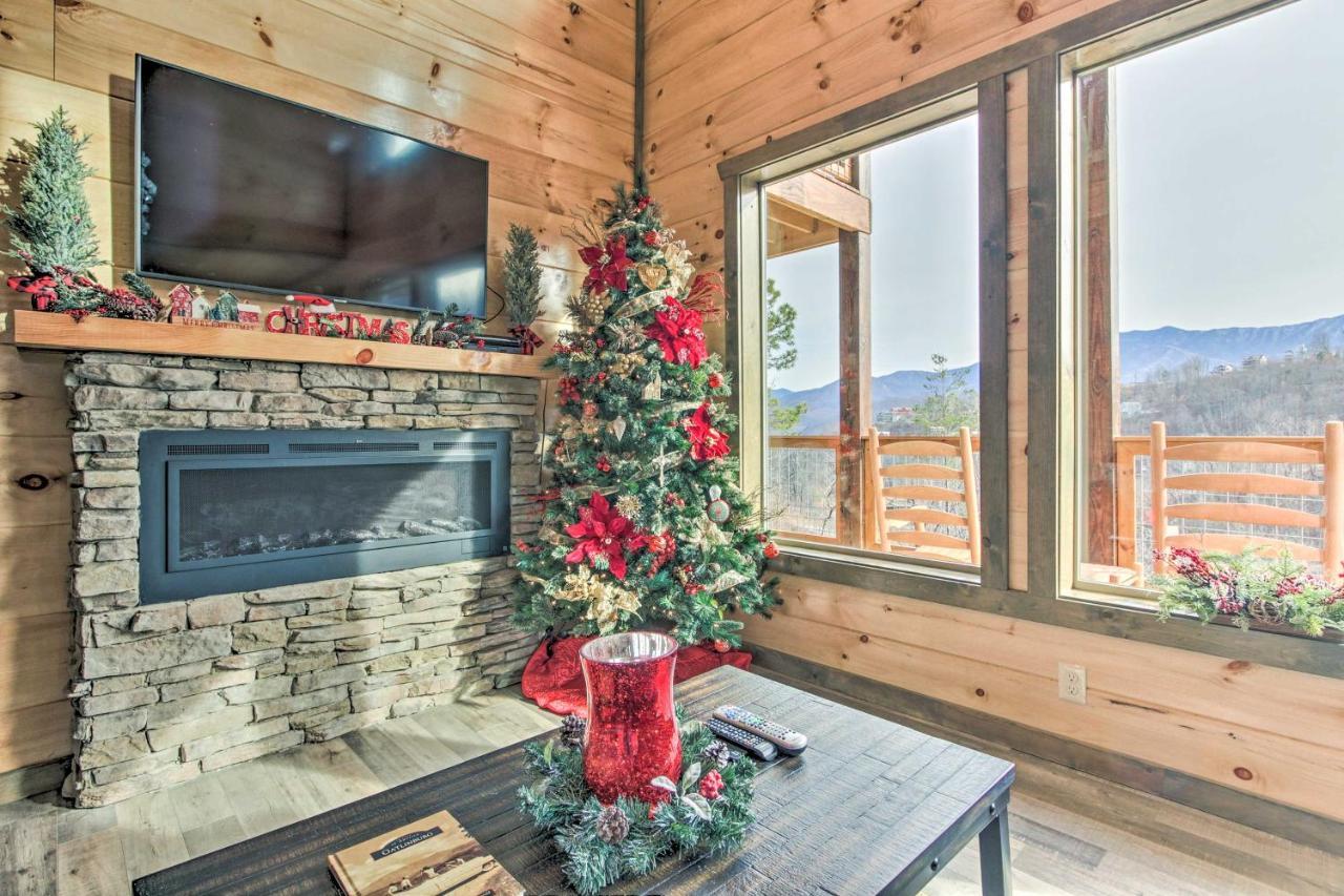 Villa Smoky Mountain Hideaway With Hot Tub, Deck And Views! Gatlinburg Exterior foto