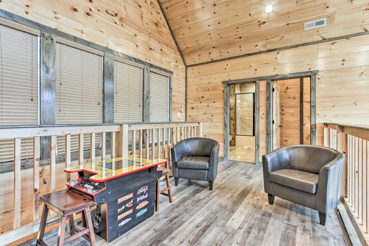 Villa Smoky Mountain Hideaway With Hot Tub, Deck And Views! Gatlinburg Exterior foto