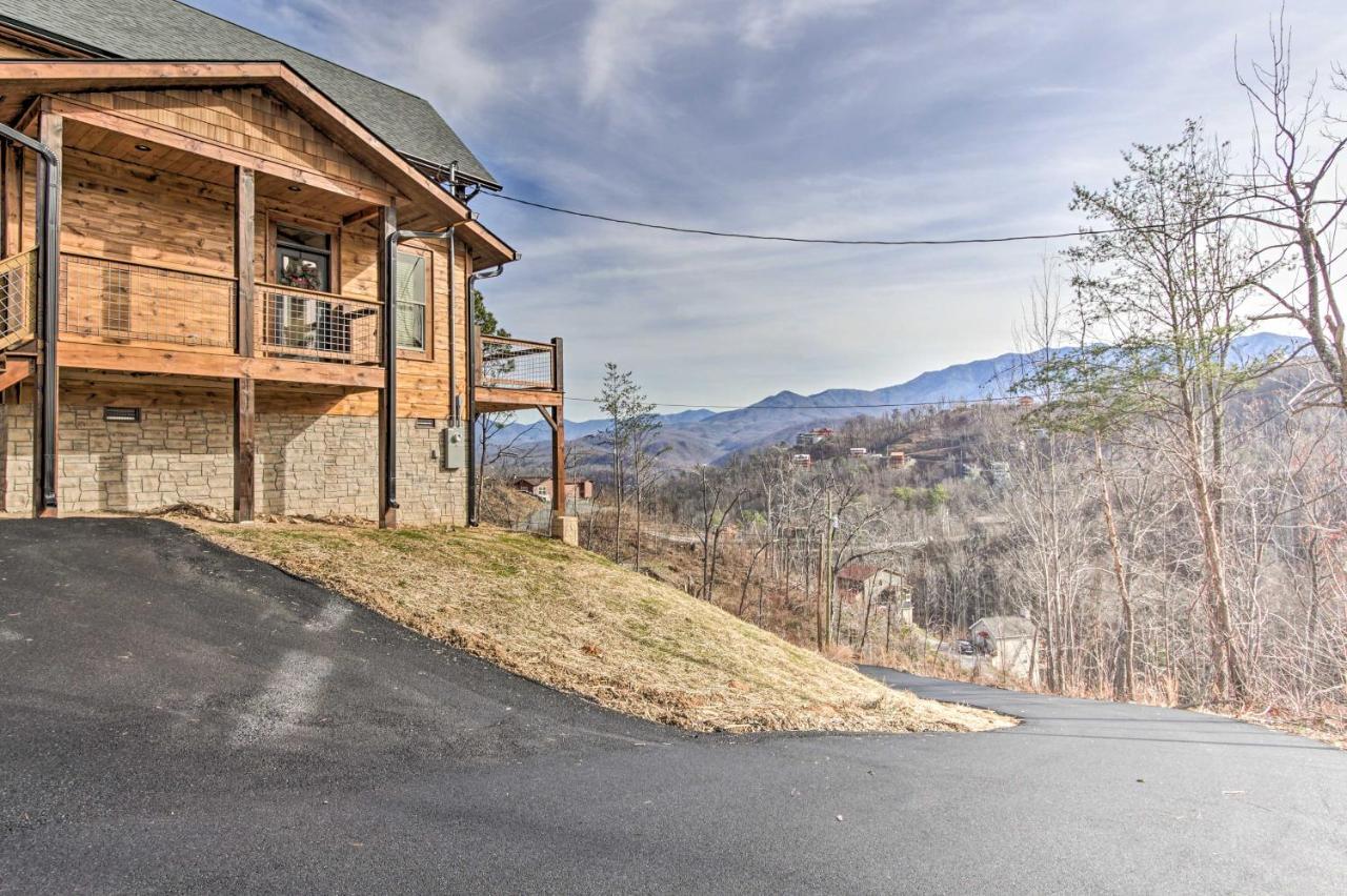 Villa Smoky Mountain Hideaway With Hot Tub, Deck And Views! Gatlinburg Exterior foto