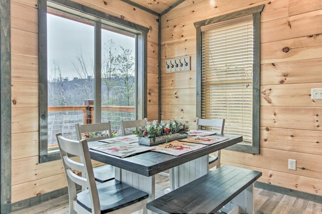 Villa Smoky Mountain Hideaway With Hot Tub, Deck And Views! Gatlinburg Exterior foto